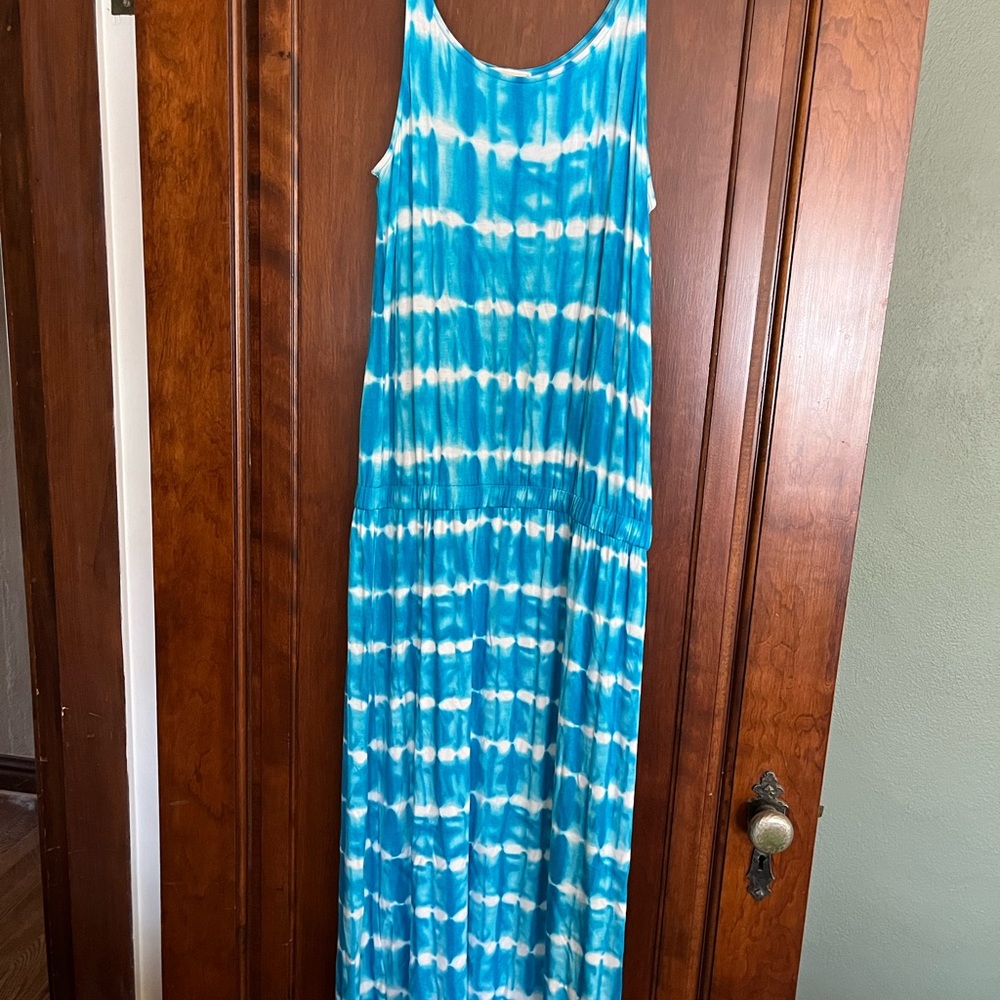 Michael Kohl’s Dress-M-bright blue and white tie dye